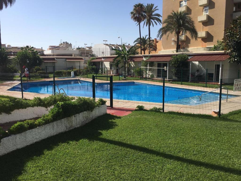 Appartement Arpa de Tréboles - Carihuela Views! à Torremolinos Extérieur photo