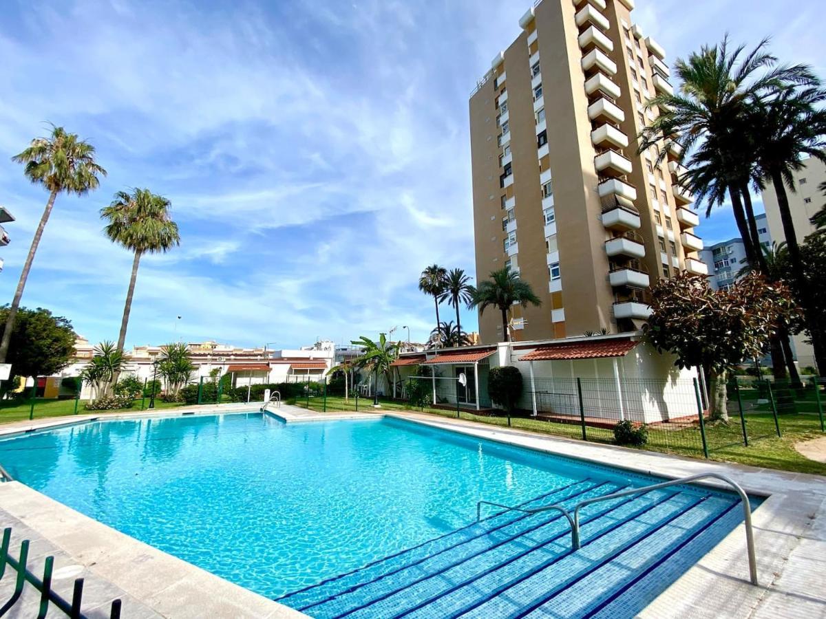 Appartement Arpa de Tréboles - Carihuela Views! à Torremolinos Extérieur photo